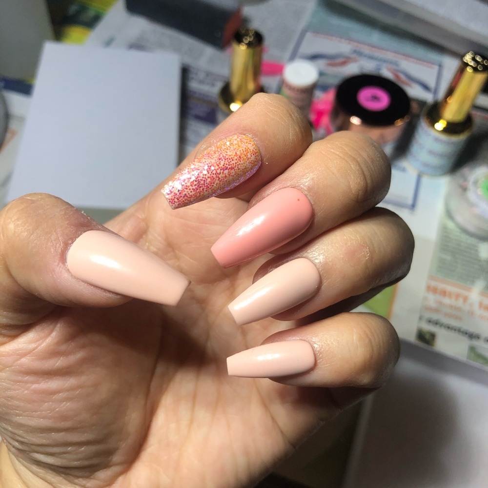 Press On Nails - Picture 2 of 6